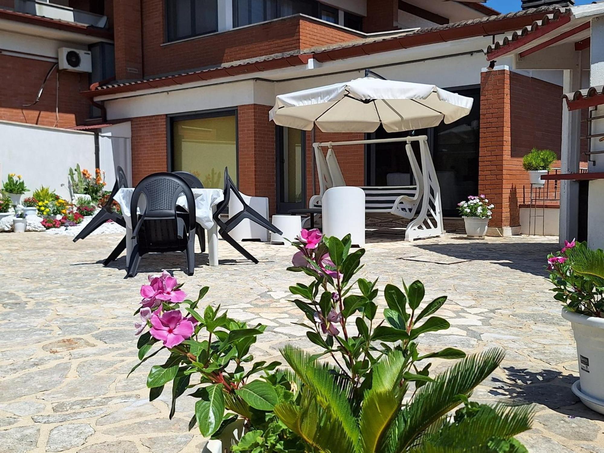 Green House Terracina Exterior photo